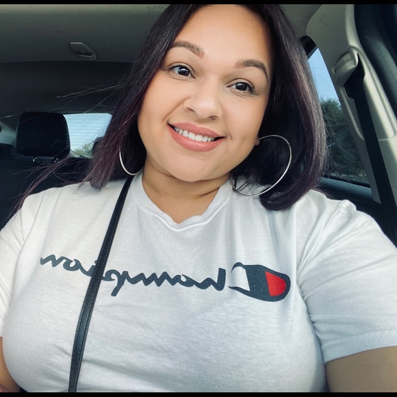 CHAMPION WOMEN’S SIZE LARGE WHITE SHORT SLEEVE SHIRT - Picture 4 of 5